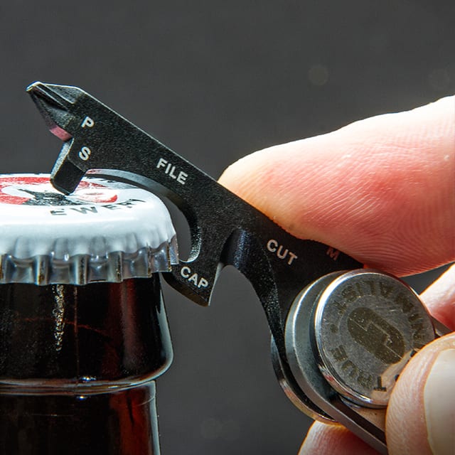 TRUE UTILITY - Minimalist Pocket-Tool