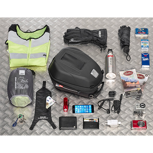 GIVI - ST603B Sport-T Expandable Tanklock Bag (15lt)