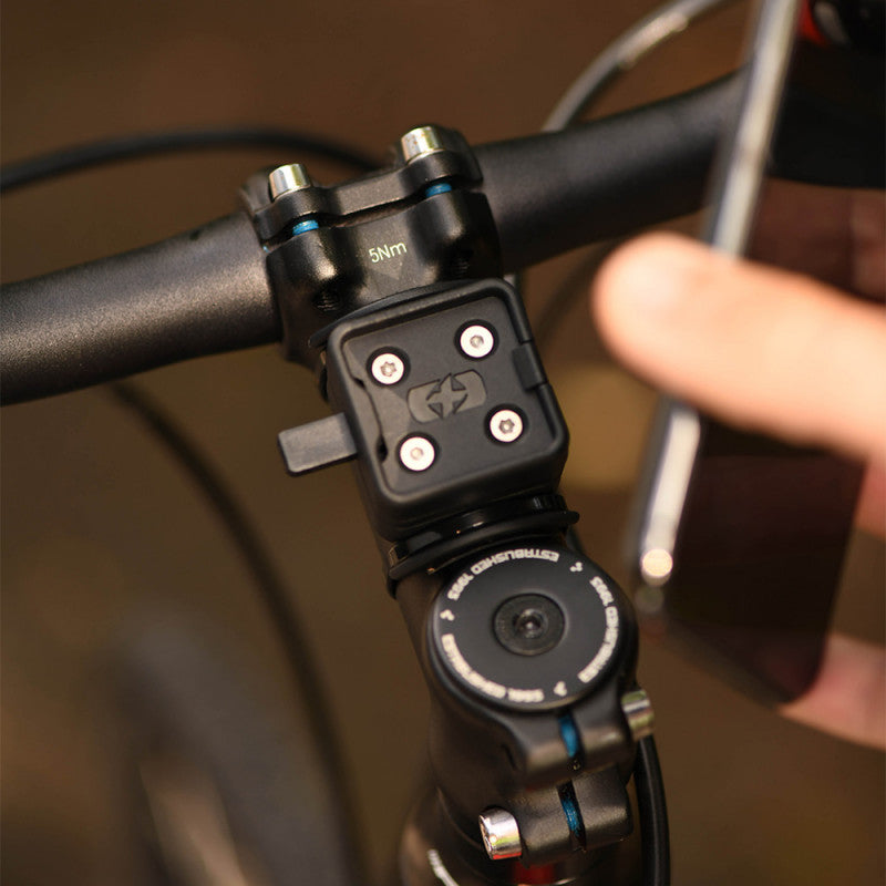 OXFORD - CLIQR Universal Handlebar / Stem Mount